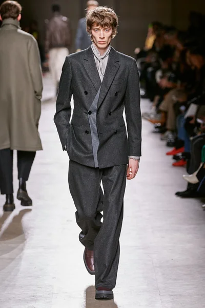 Look 20